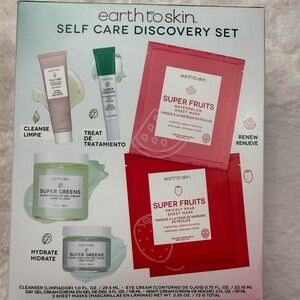 Super Fruits Skincare Set - Red and Green